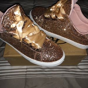 Rose gold casual sneakers